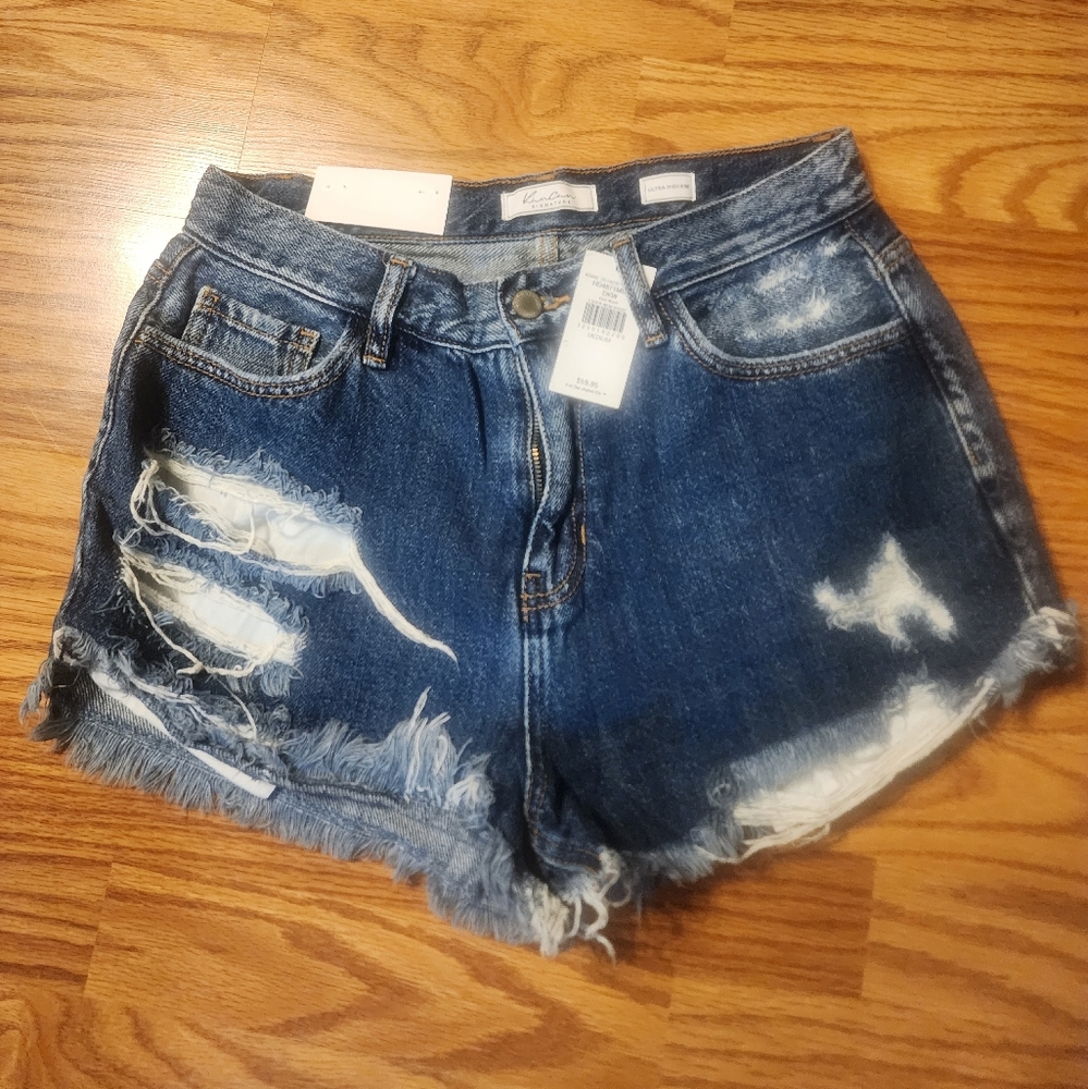 Kancan ultra high rise dark denim shorts. NWT. Women's medium.